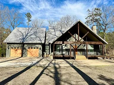 81 Rainbow Ln — exterior photo
