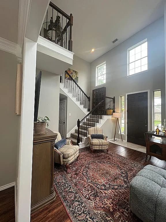 8722 Bayshore Ln — exterior photo