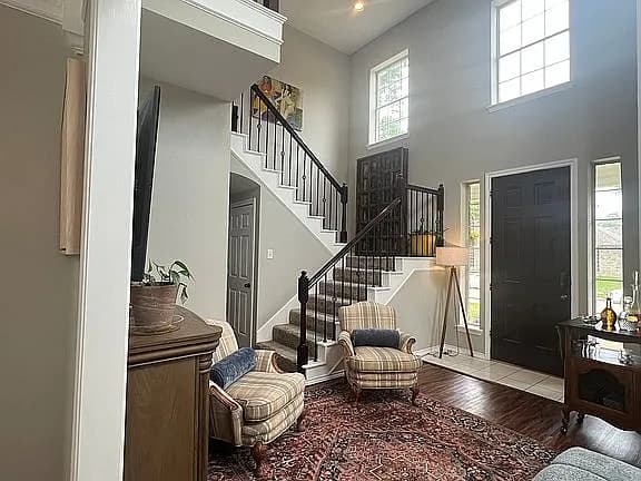 8722 Bayshore Ln — exterior photo