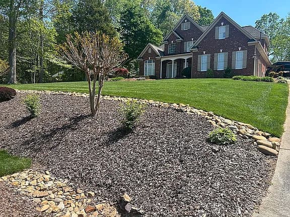 732 Terrace Dr — exterior photo