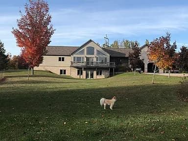 1501 Hackmatack Rd — exterior photo