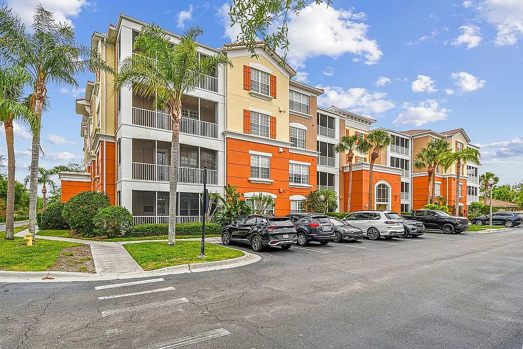7903 Seminole Blvd APT 2208 — exterior photo