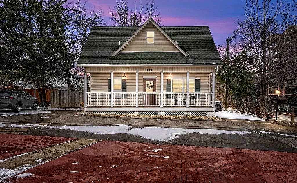 134 Roaring Fork Rd — exterior photo