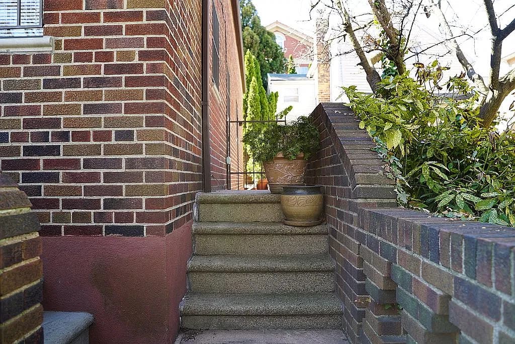 6718 51st Rd — exterior photo