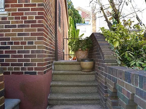 6718 51st Rd — exterior photo