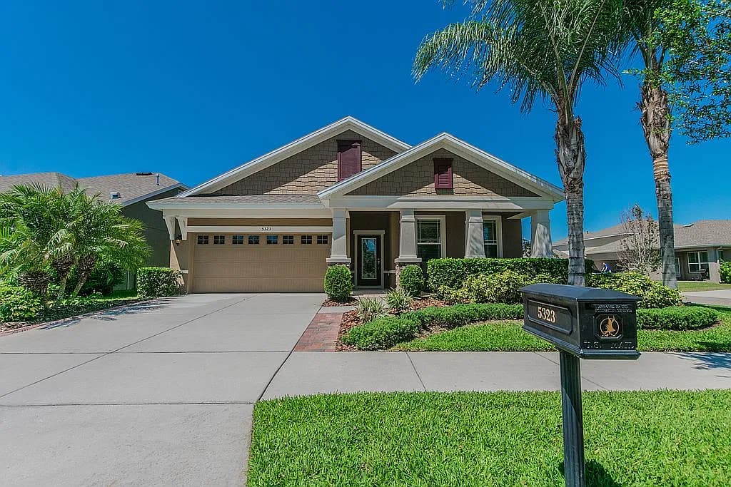 5323 Crosscourt View Dr — exterior photo