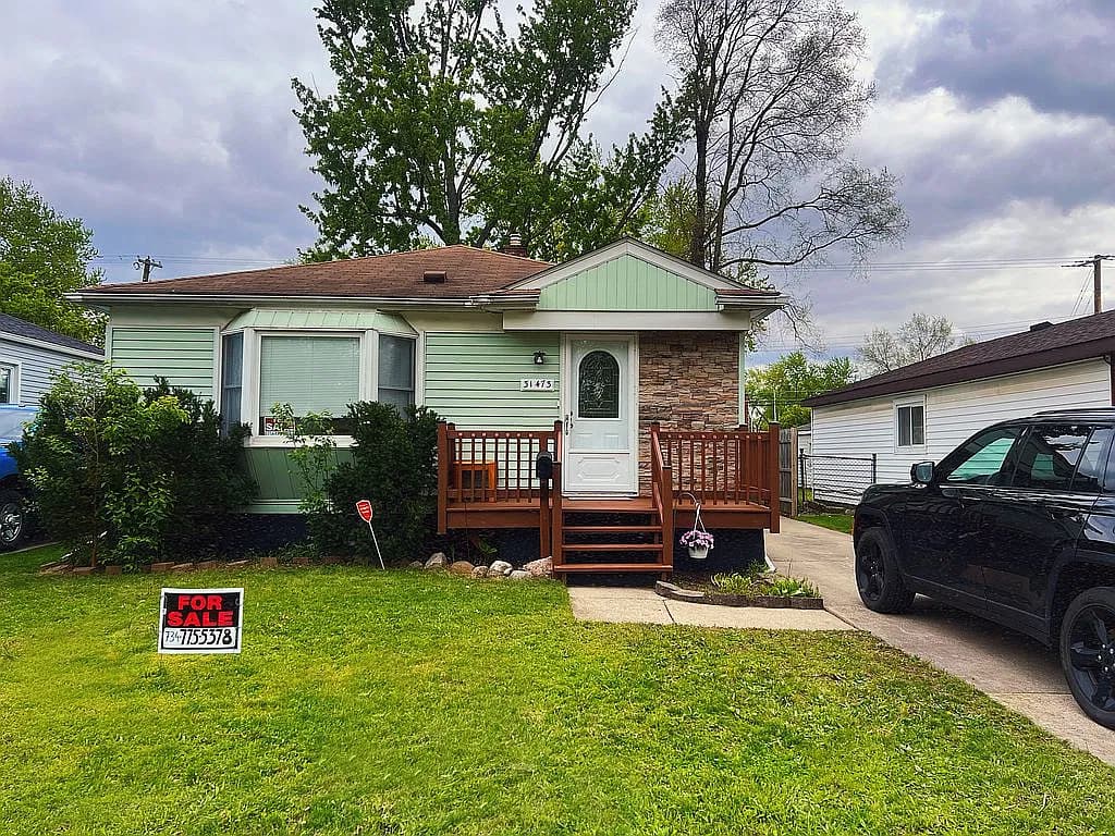 31473 Hazelwood St — exterior photo