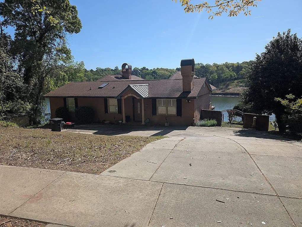 773 Beachwood Cove Dr — exterior photo