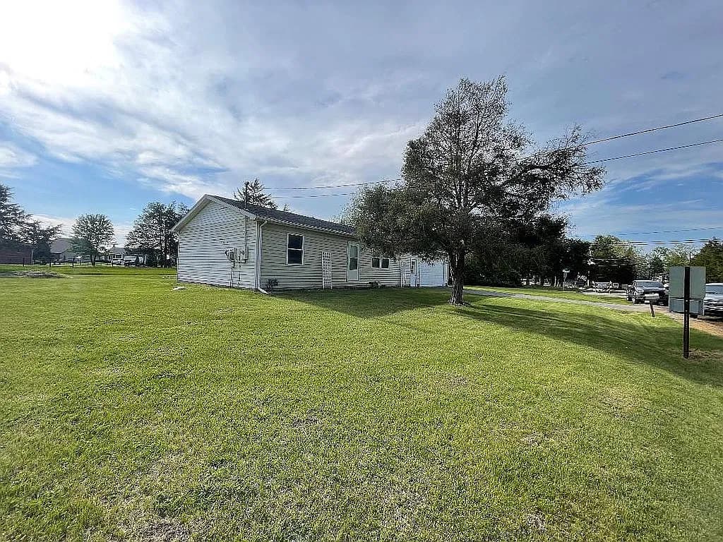 12912 Kelley Rd — exterior photo