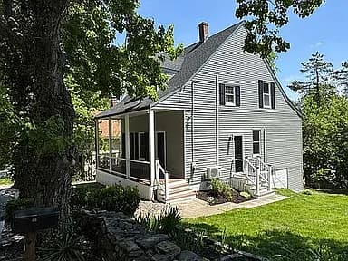 18 Baldwin St — exterior photo