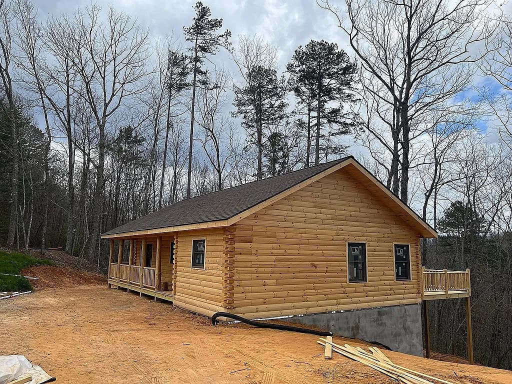 2045 Daylily Dr — exterior photo