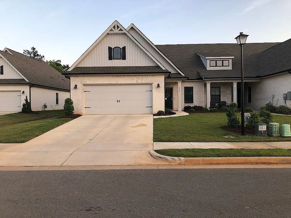6015 Gardner Maples Dr — exterior photo