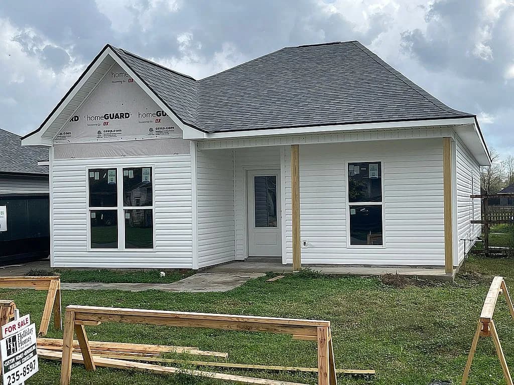 13536 Rose Dr — exterior photo