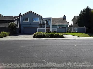 6225 Embarcadero Dr — exterior photo