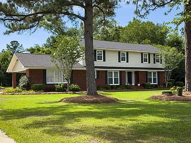 6070 Scott Dr — exterior photo