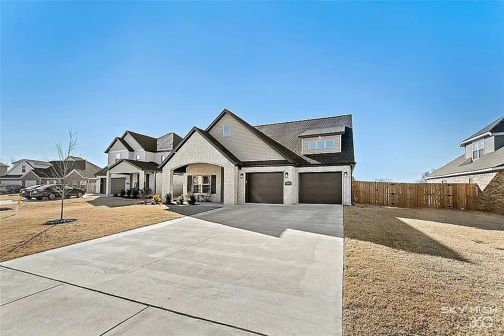 3375 Clear Water Cv — exterior photo