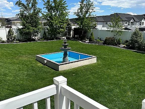 6372 N Davis Knolls Dr — exterior photo