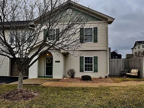 17 Rosewood Ct Suite 101 — exterior photo