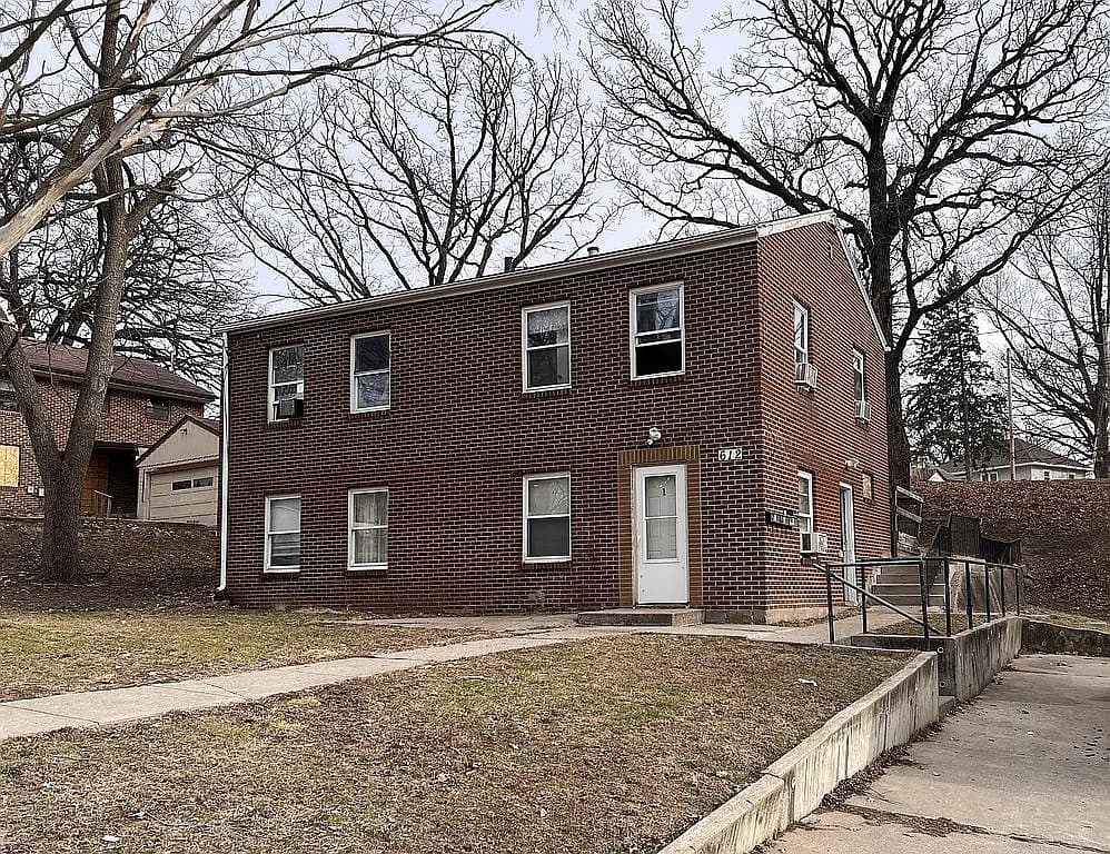 612 Bancroft St — exterior photo