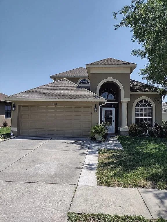 12452 Cricklewood Dr — exterior photo