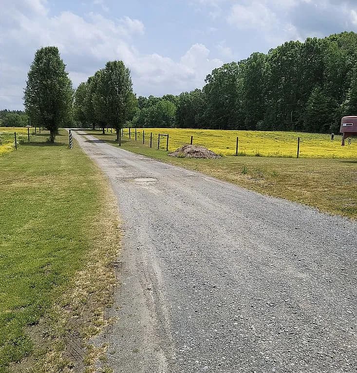 2035 Soapstone Mountain Rd — exterior photo