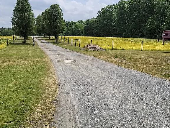 2035 Soapstone Mountain Rd — exterior photo