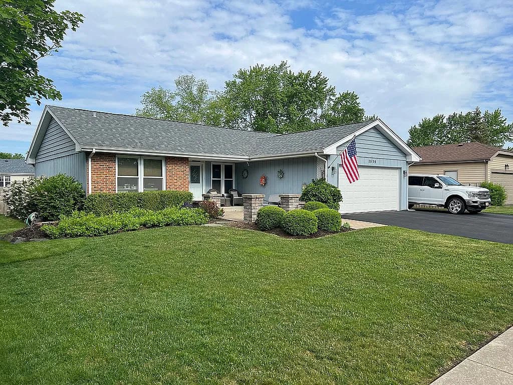 1529 Eddy Ln — exterior photo