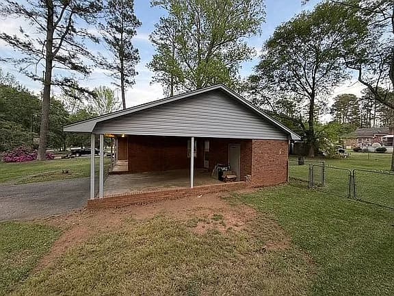 108 Woodshire Dr — exterior photo