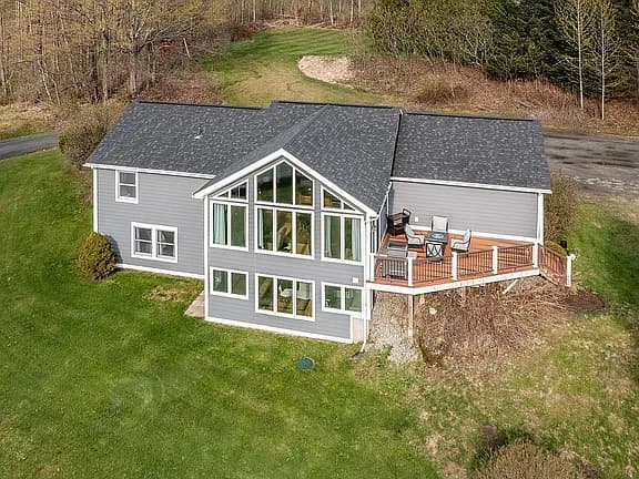 114 Wildflower Ln — exterior photo