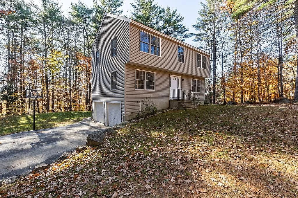 12 Monroe Dr — exterior photo