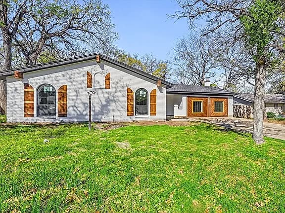 2804 Bent Tree Ln — exterior photo