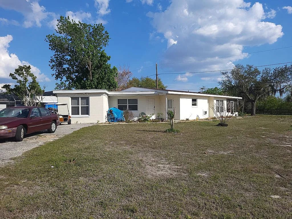 3206 Sparta Rd — exterior photo