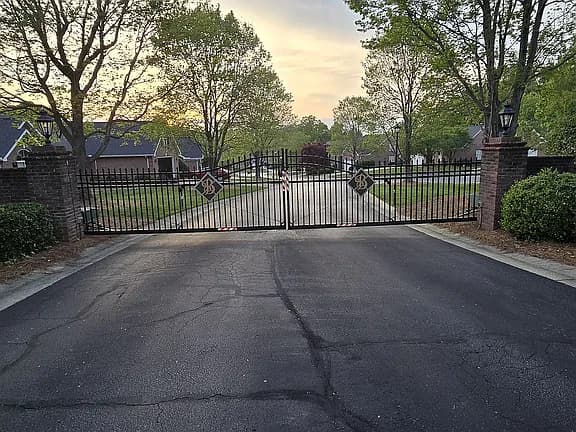 4713 Barrington Place Ct — exterior photo