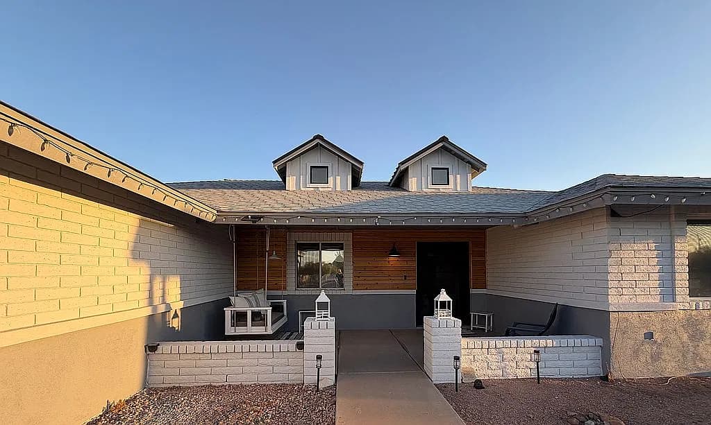 5770 E 22nd Ave — exterior photo