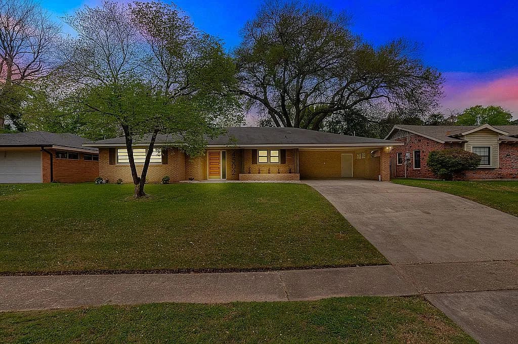 4502 Fern Ave — exterior photo