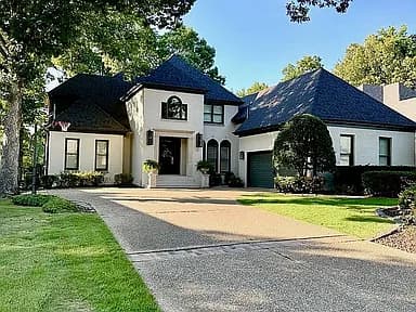 24 Duclair Ct — exterior photo