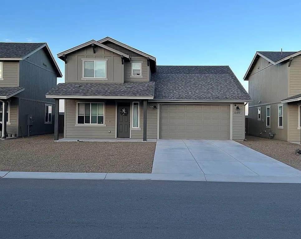 12071 Pegasus Rd — exterior photo