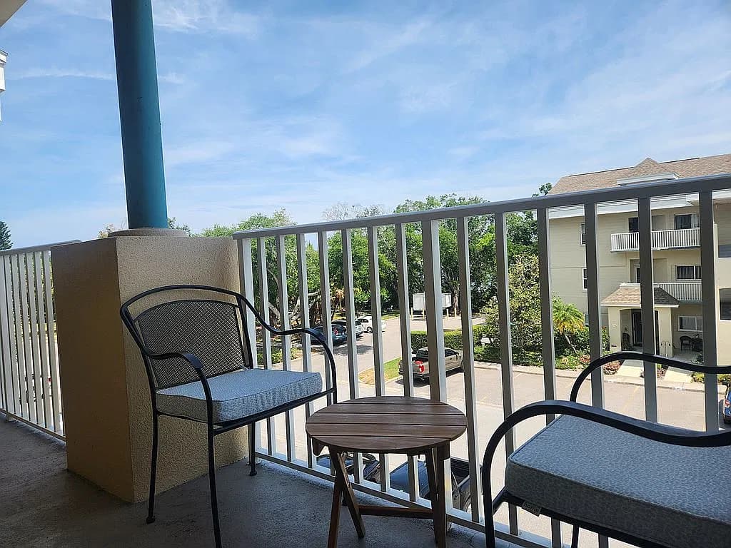 2209 Utopian Dr E APT 307 — exterior photo