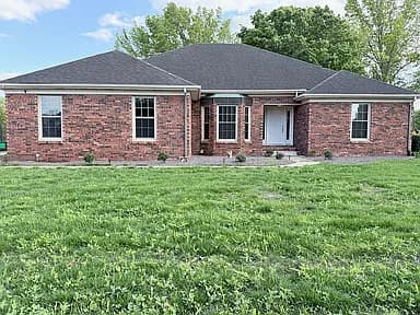 4 Sebring Rd — exterior photo