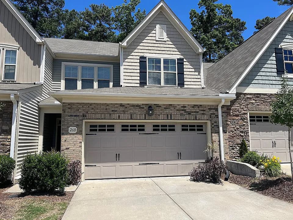 260 Mangia Dr — exterior photo