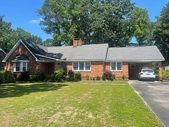 2412 Bel Air Ave SE — exterior photo
