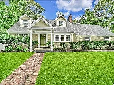 133 Quaker Path — exterior photo