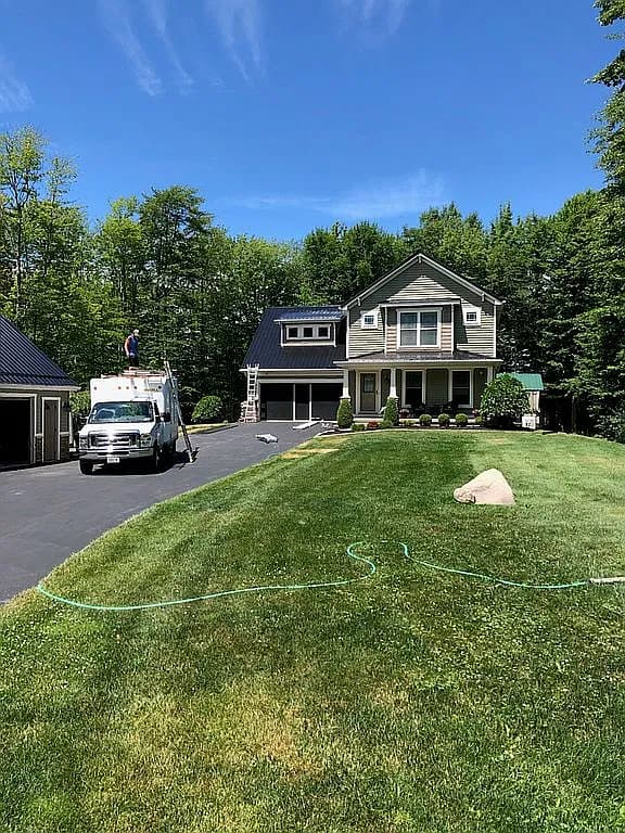 6700 Heltz Rd — exterior photo
