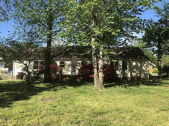 730 Beckley Ln — exterior photo