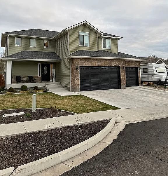 911 Benti Way — exterior photo