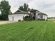 229 Lakeside Dr — exterior photo