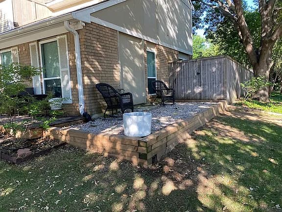 3512 Spring Meadow Ln — exterior photo