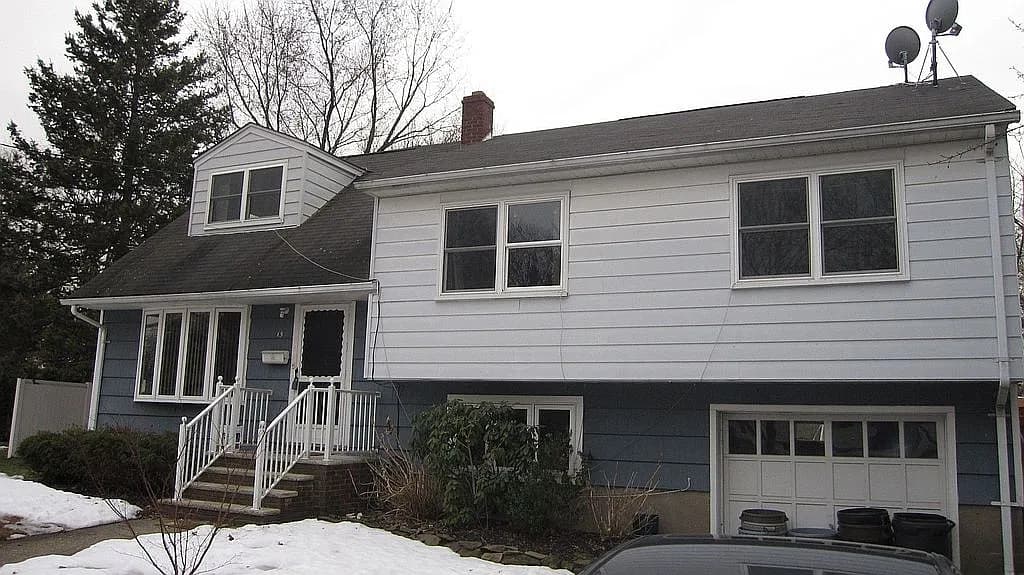 15 Slingerland Ave — exterior photo
