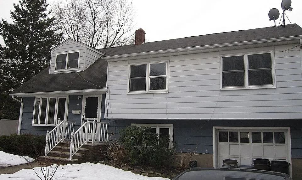 15 Slingerland Ave — exterior photo