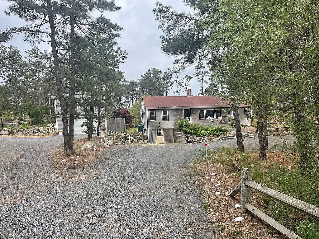 45 Indian Neck Rd — exterior photo